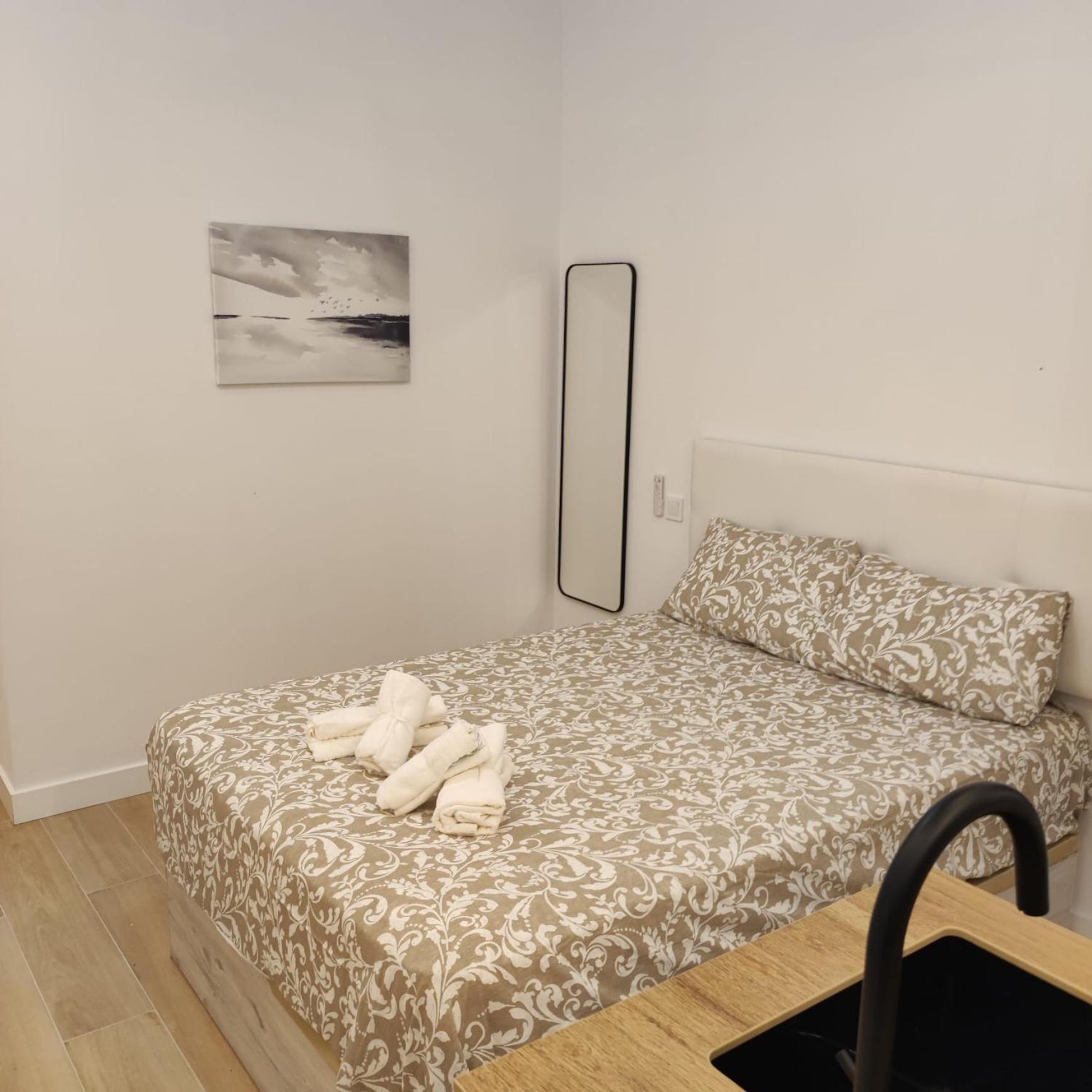 Av. Asturias Apartamento Madrid Exterior photo